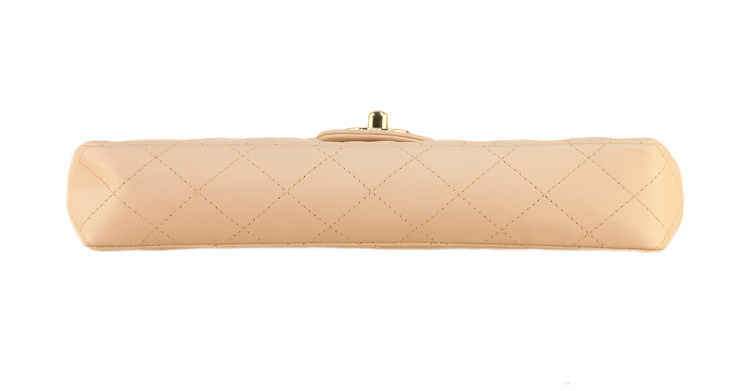 Бежевая сумка Chanel