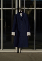 Пальто Chanel с белыми манжетами