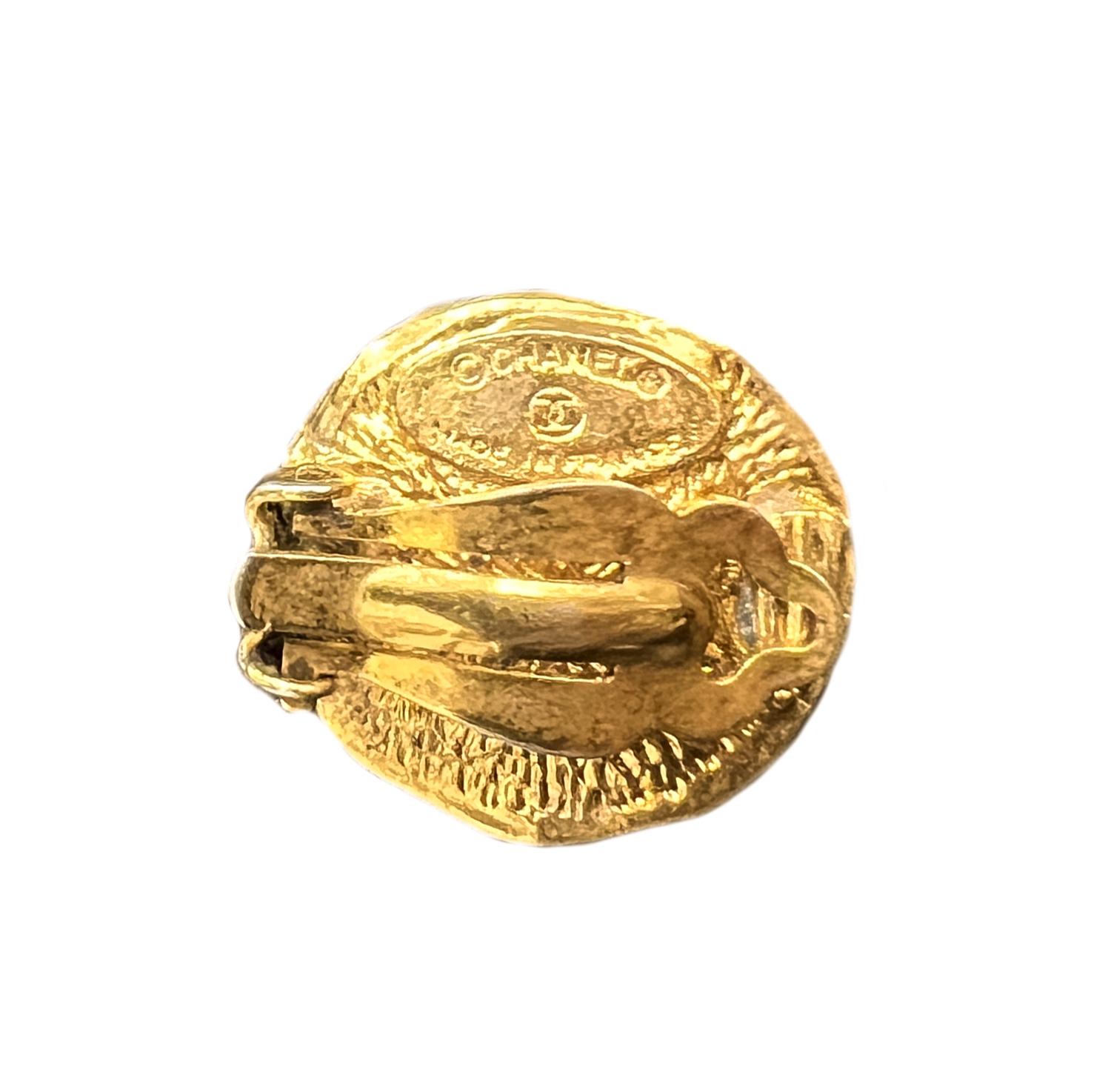 Золотистые клипсы Chanel