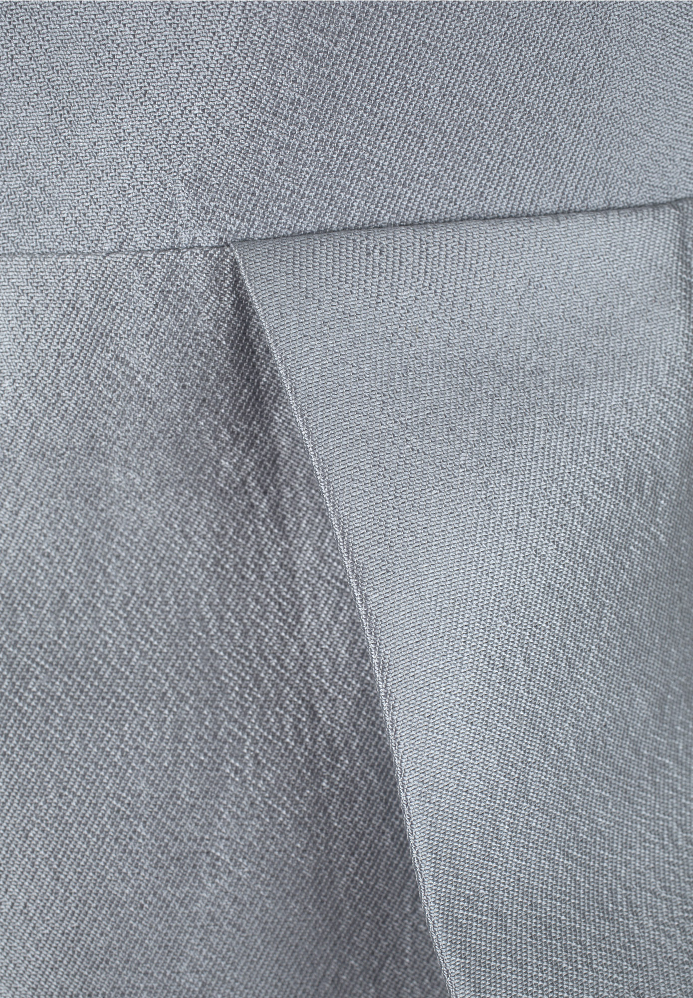 Нежно-голубой костюм Prada