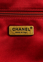 Красный клатч Chanel Mademoiselle