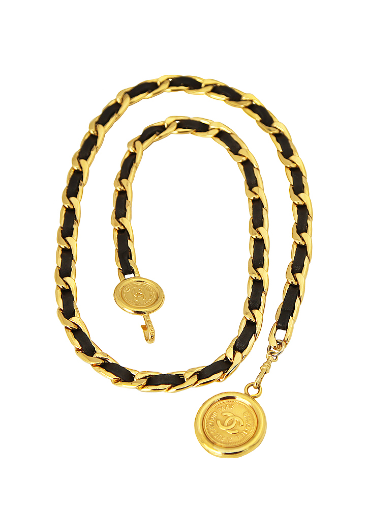 Пояс Chanel в виде цепи с логотипом