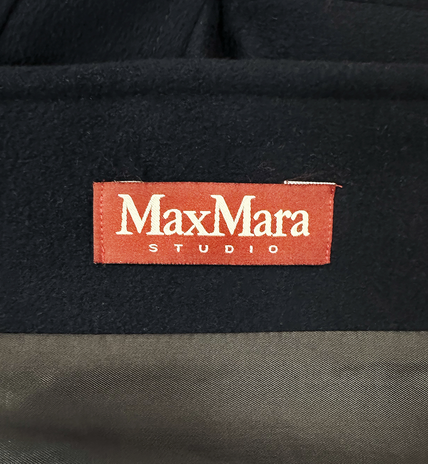Темно-синее пальто Max Mara