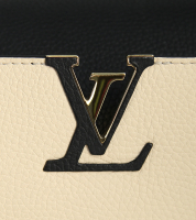 Сумка Louis Vuitton Capucines