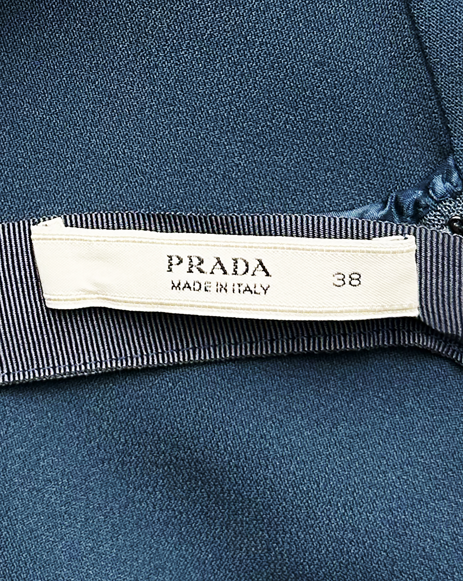 Асимметричное платье Prada