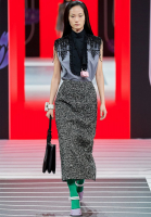 Топ Prada с черными кристаллами