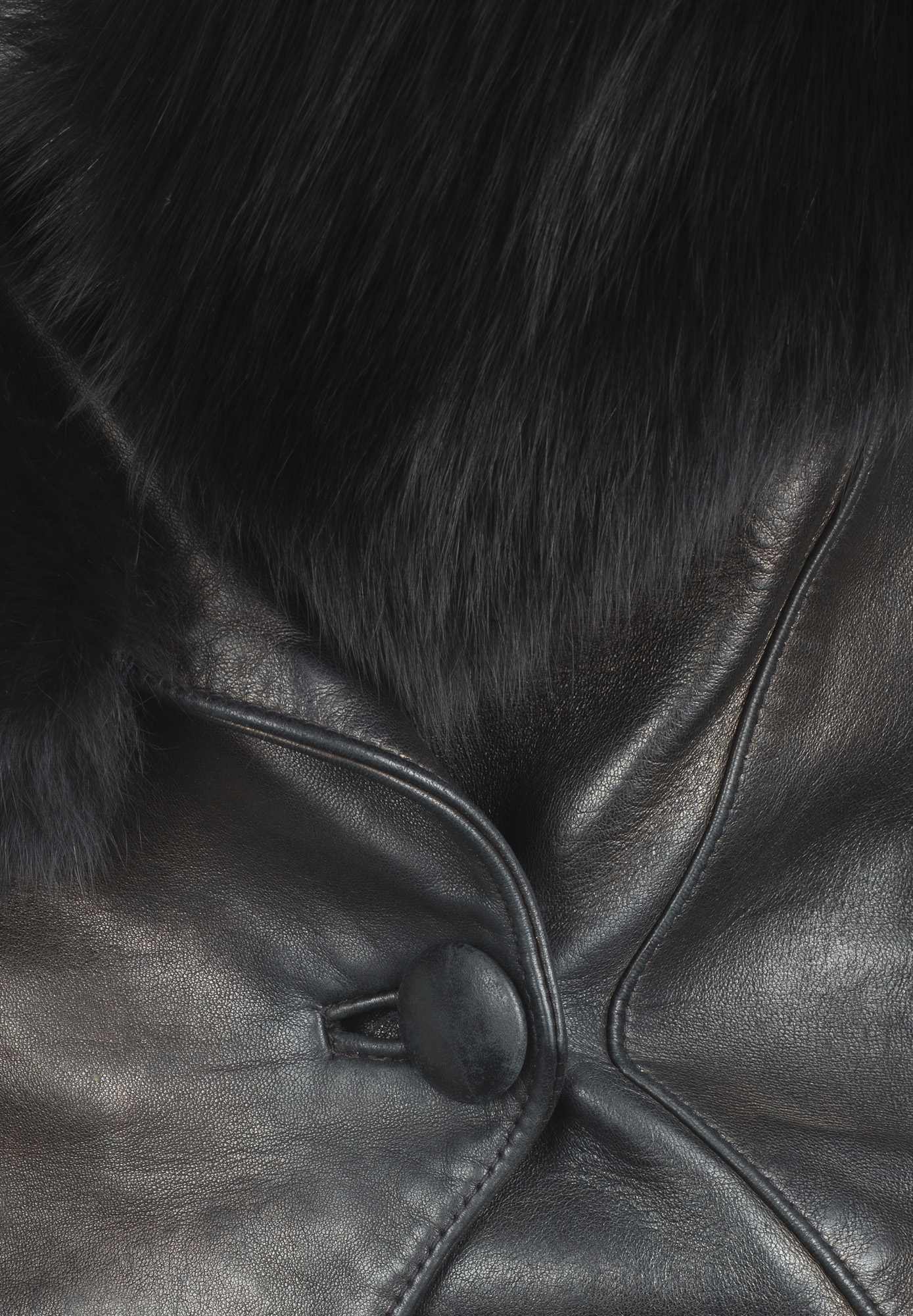 Чёрная кожаная куртка Jean-Claude Jitrois с меховой отделкой