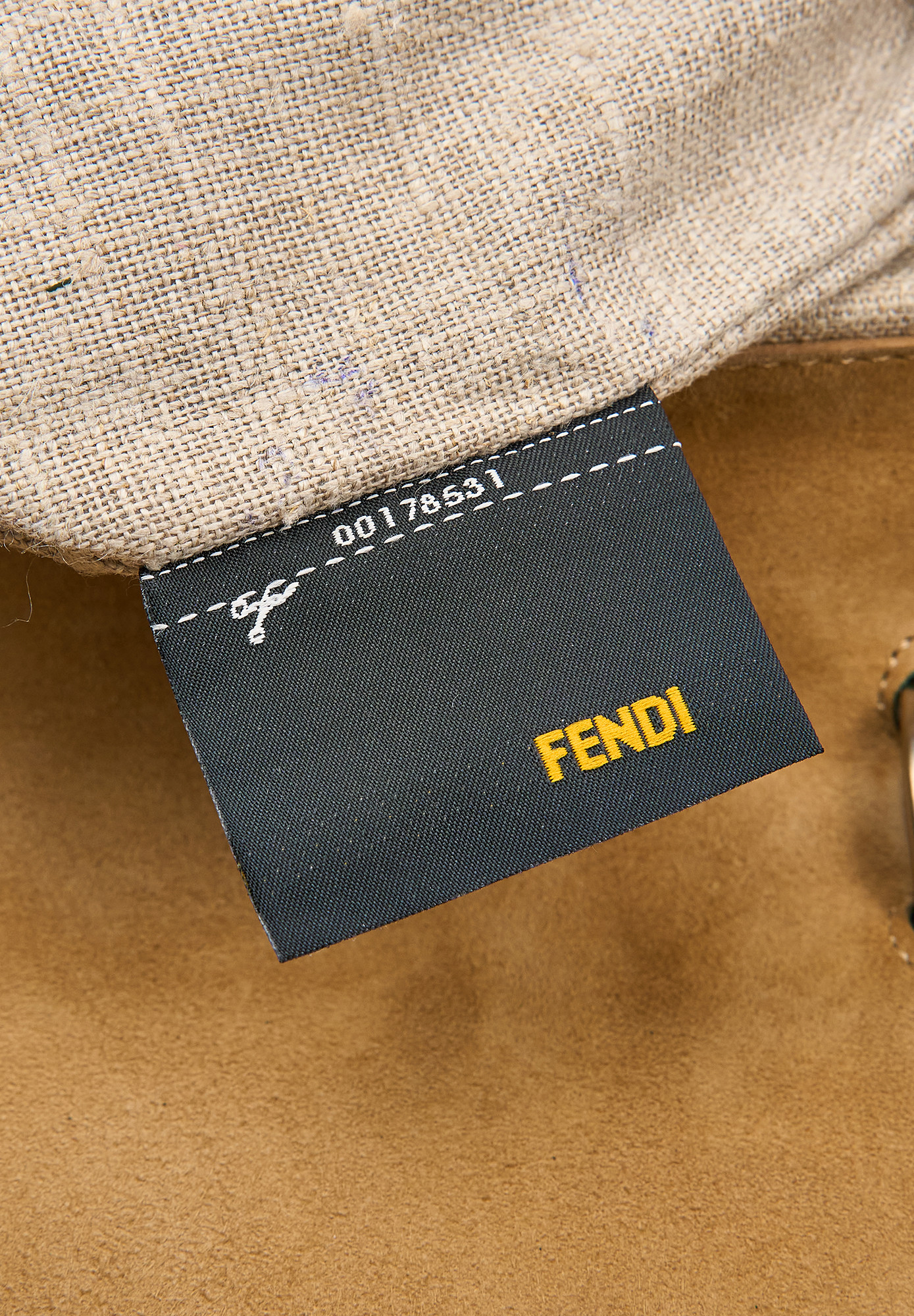 Зеленая сумка Fendi Silvana