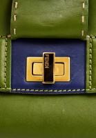 Зеленая сумка Fendi Silvana
