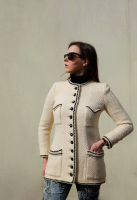 Бежевый жакет Chanel haute couture с оторочкой