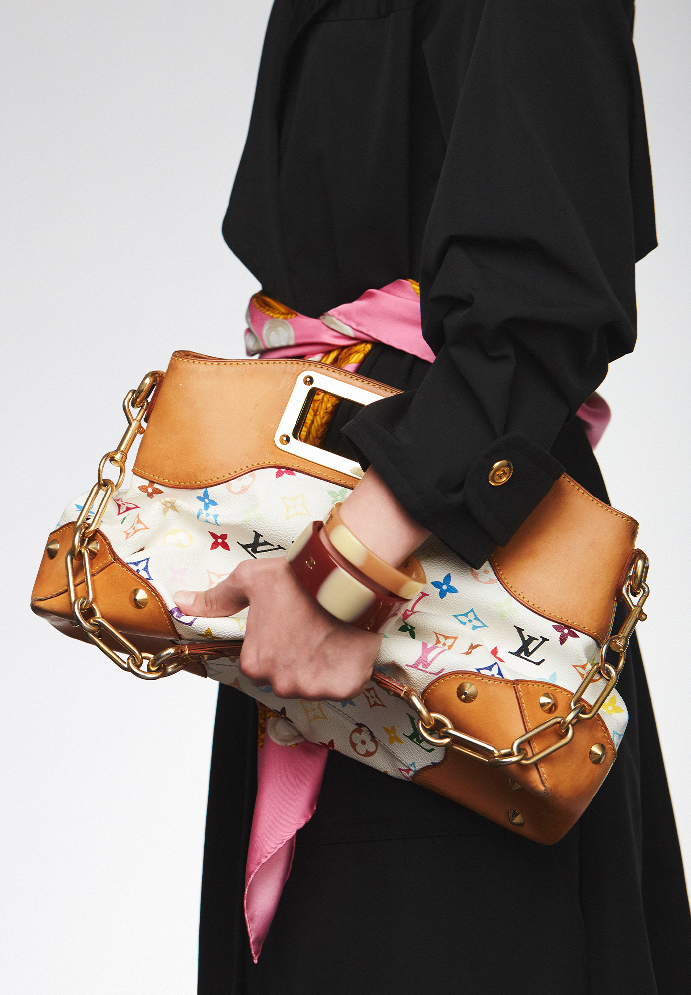 Коричневый браслет Chanel