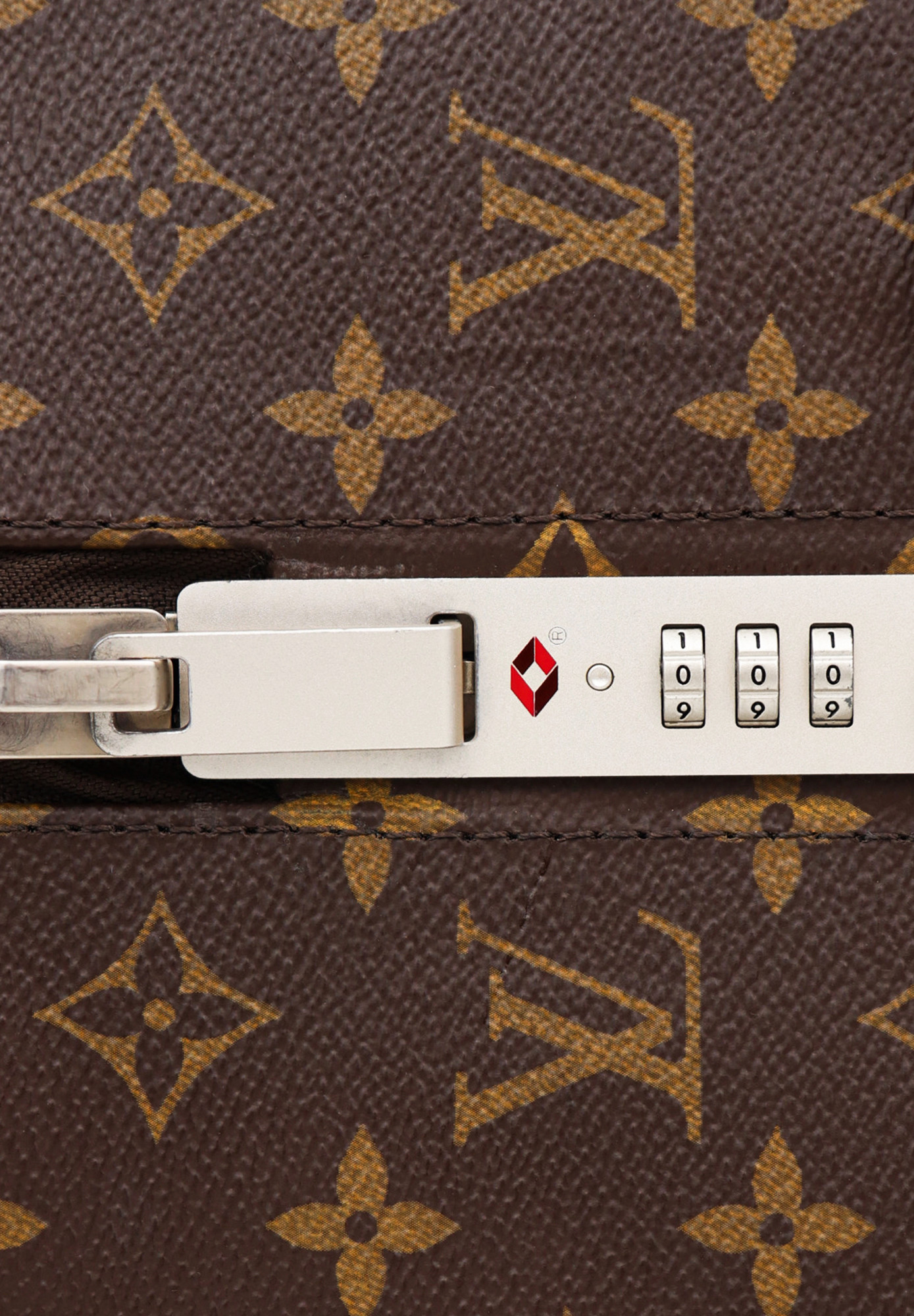 Чемодан Louis Vuitton Horizon 50 Monogram Canvas