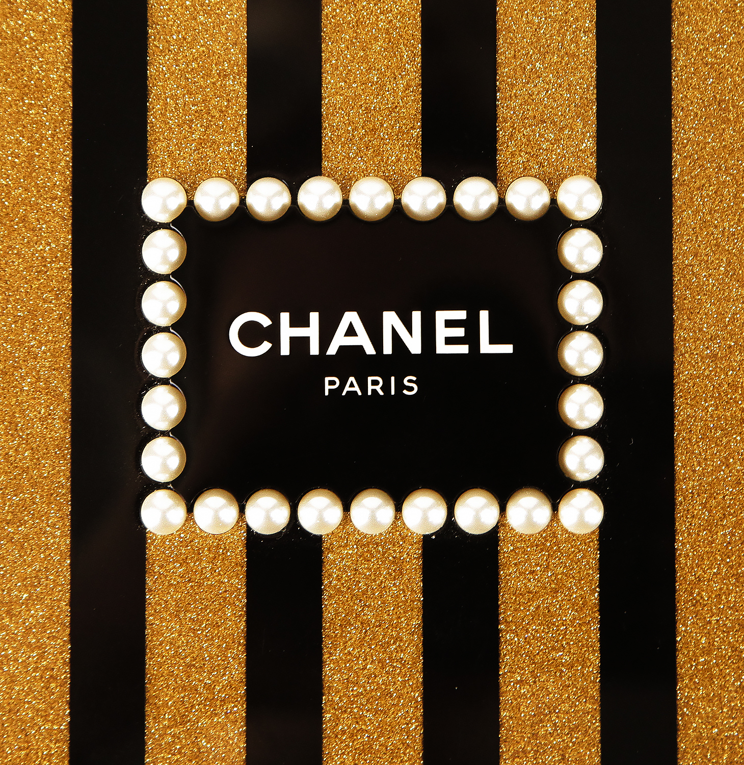 Редчайшая бакелитовая сумка-парфюм Chanel