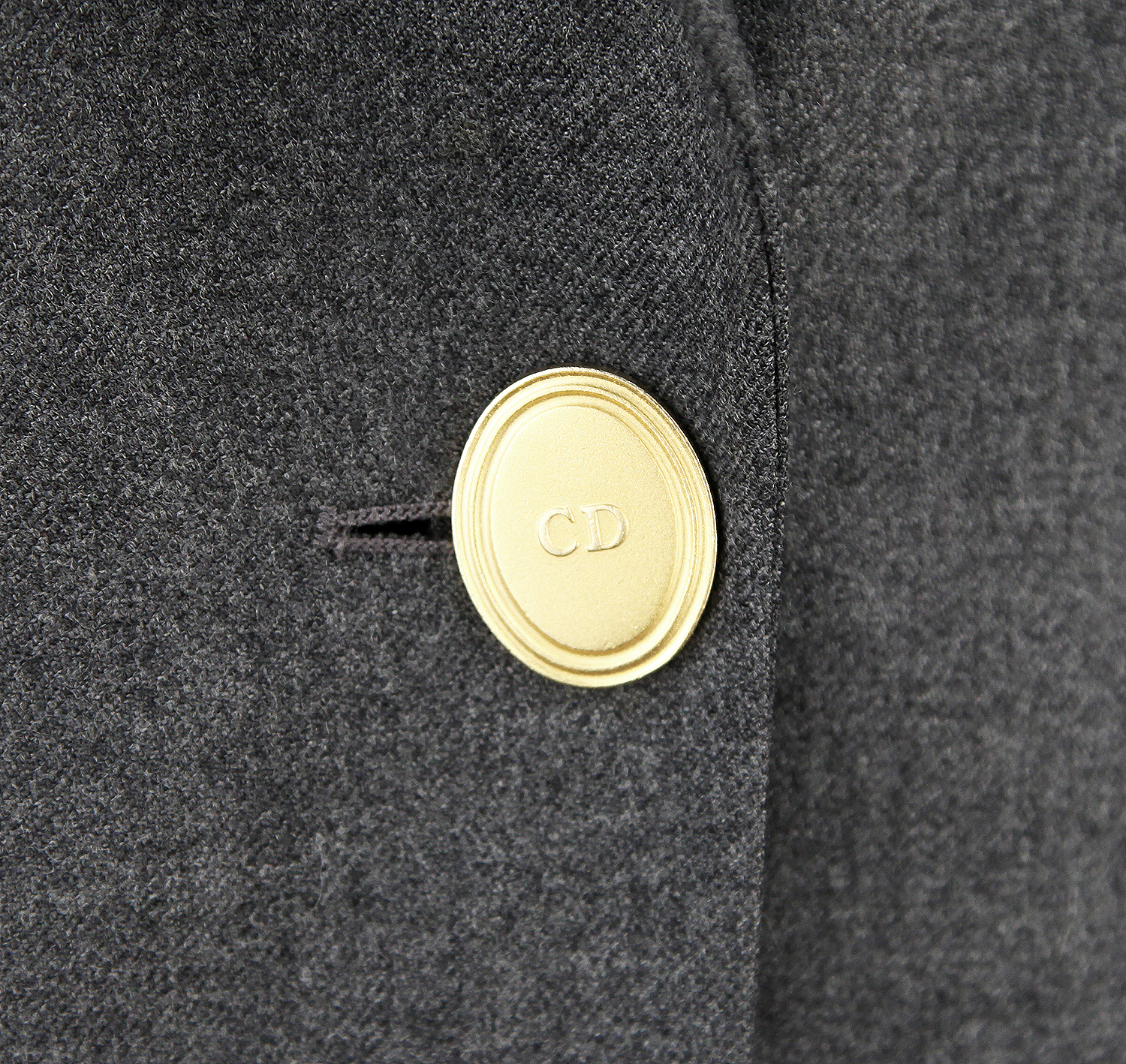 Серый костюм Christian Dior