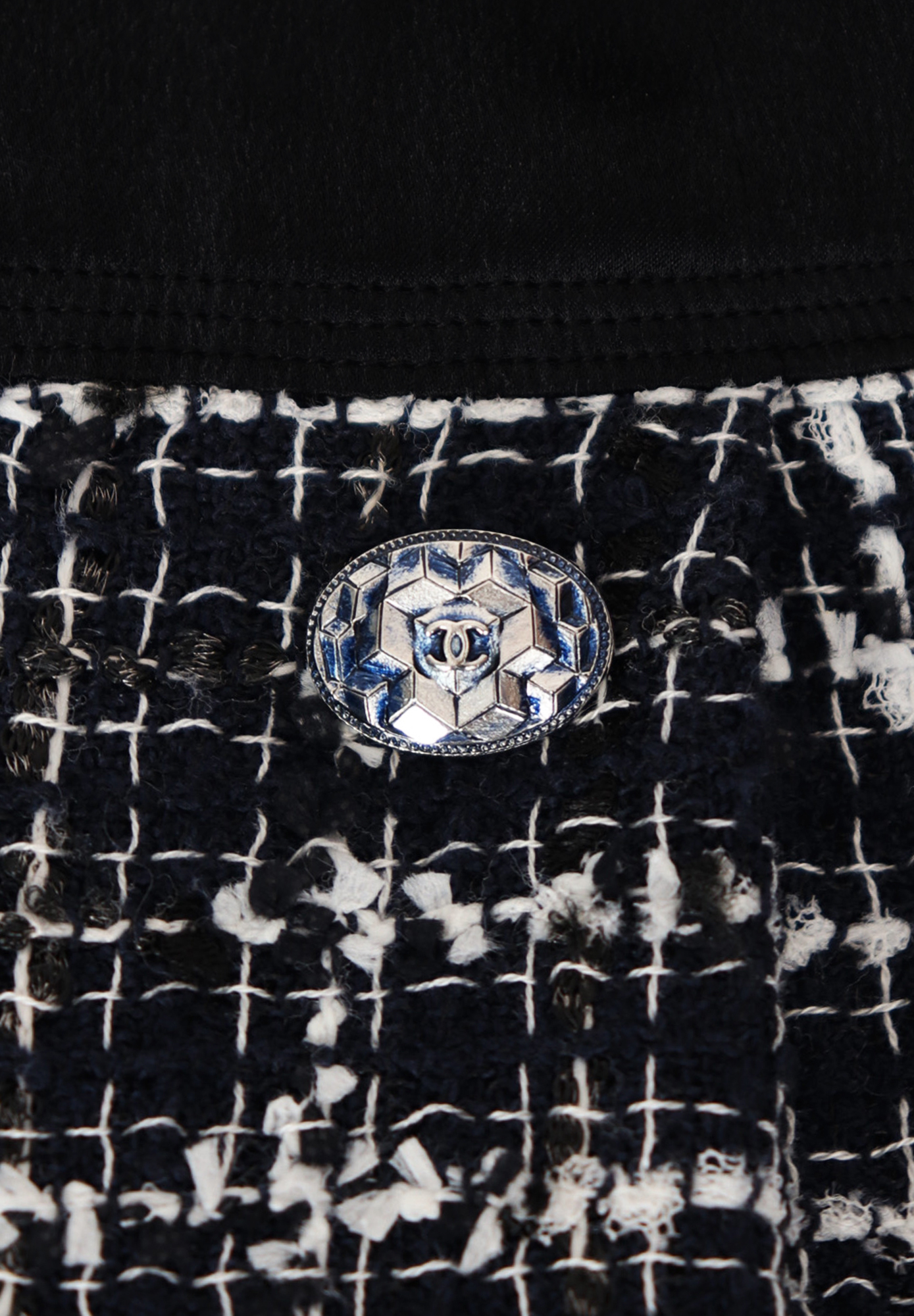 Черно-белое платье Chanel