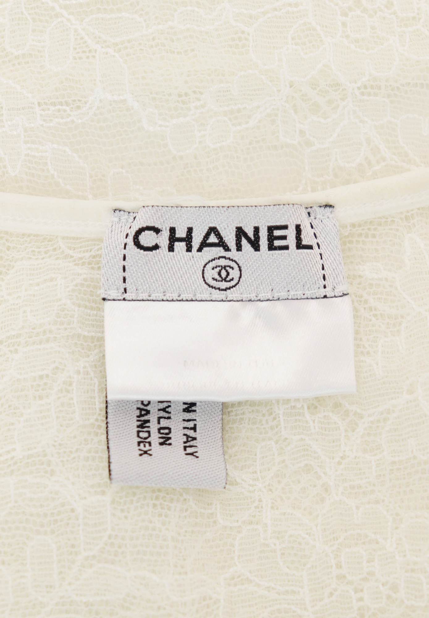 Кружевная блузка Chanel с аппликацией