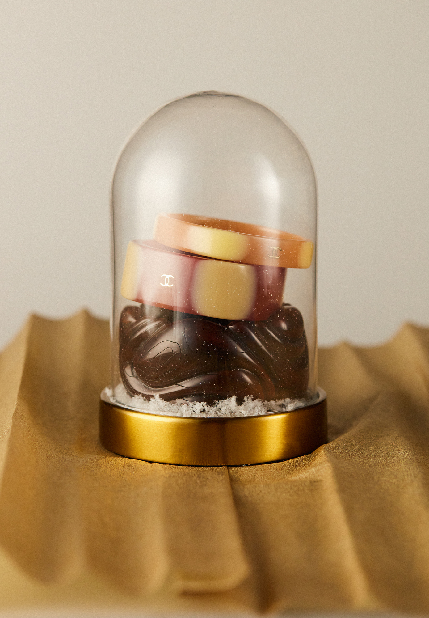 Бежевый браслет Chanel