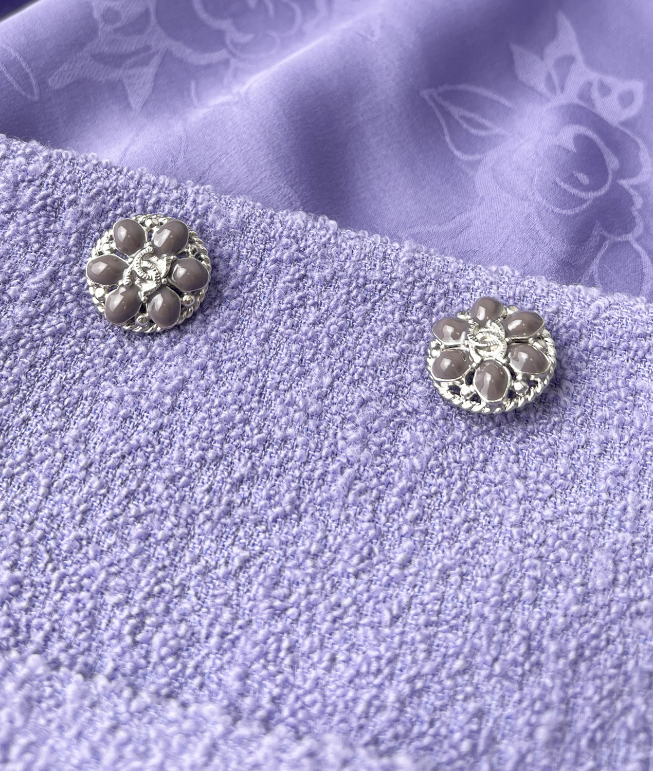 Сиреневый костюм Chanel