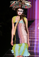 Плиссированное платье John Galliano