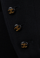 Чёрный удлинённый жакет Chanel