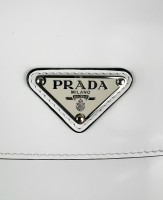 Белая сумка Prada Cleo