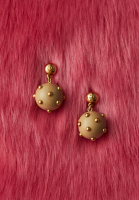 Серьги Chanel с подвесками и логотипом