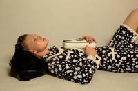 Чёрно-белый пятнистый костюм Chanel