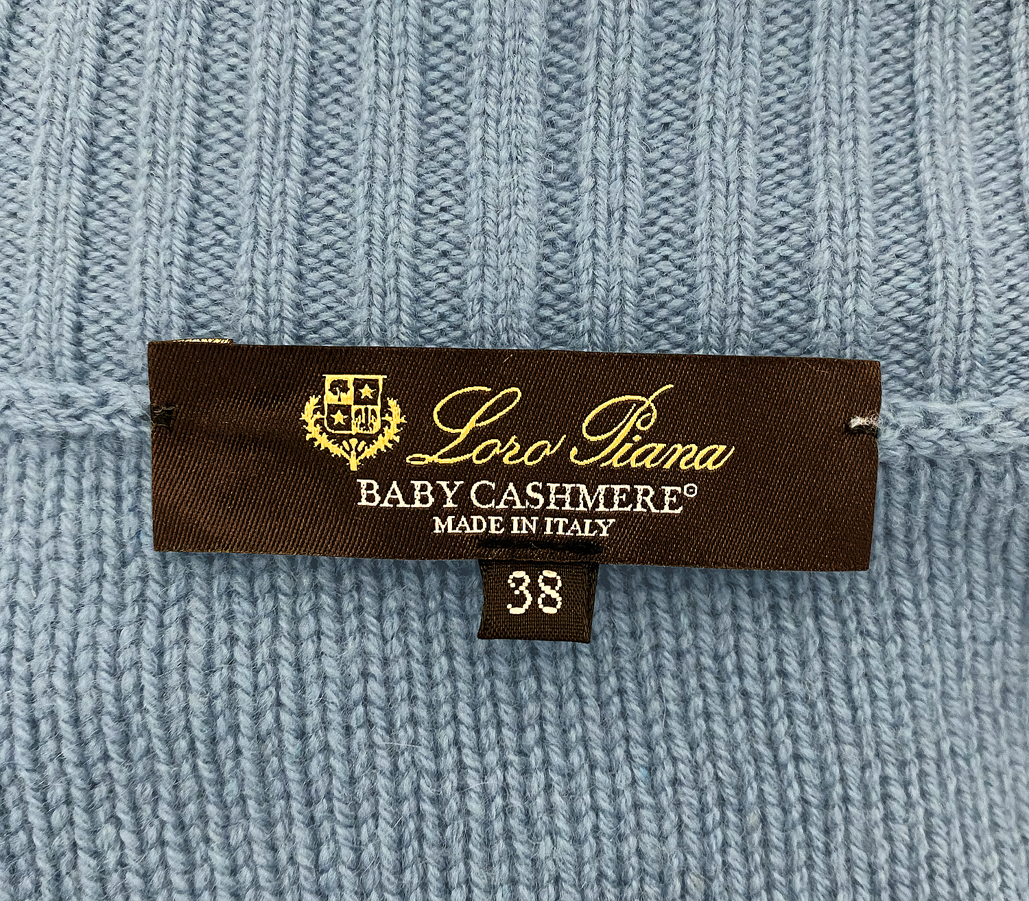 Голубой свитер Loro Piana