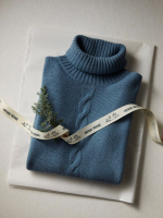 Голубой свитер Loro Piana