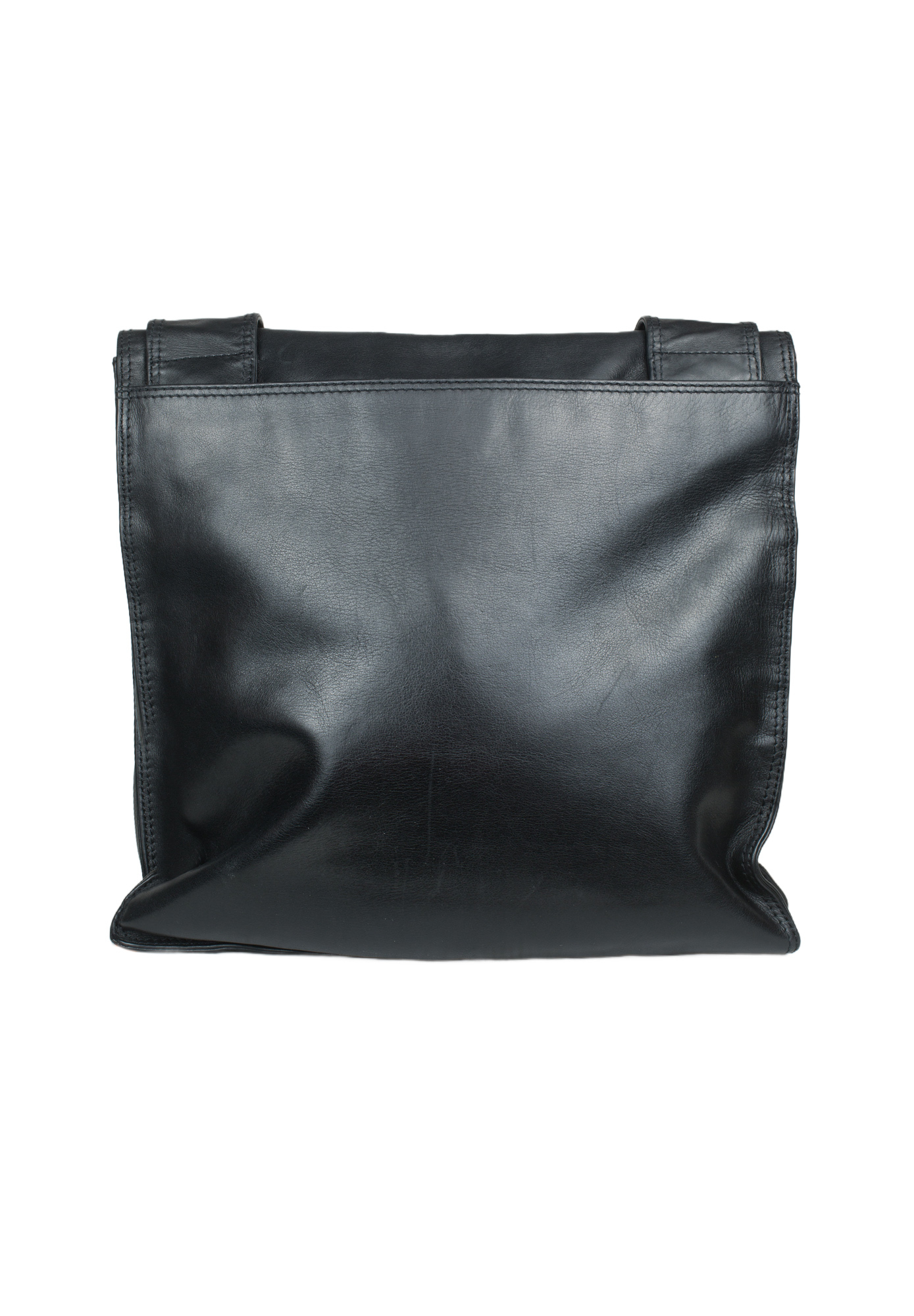 Черная сумка-мессенджер Chanel