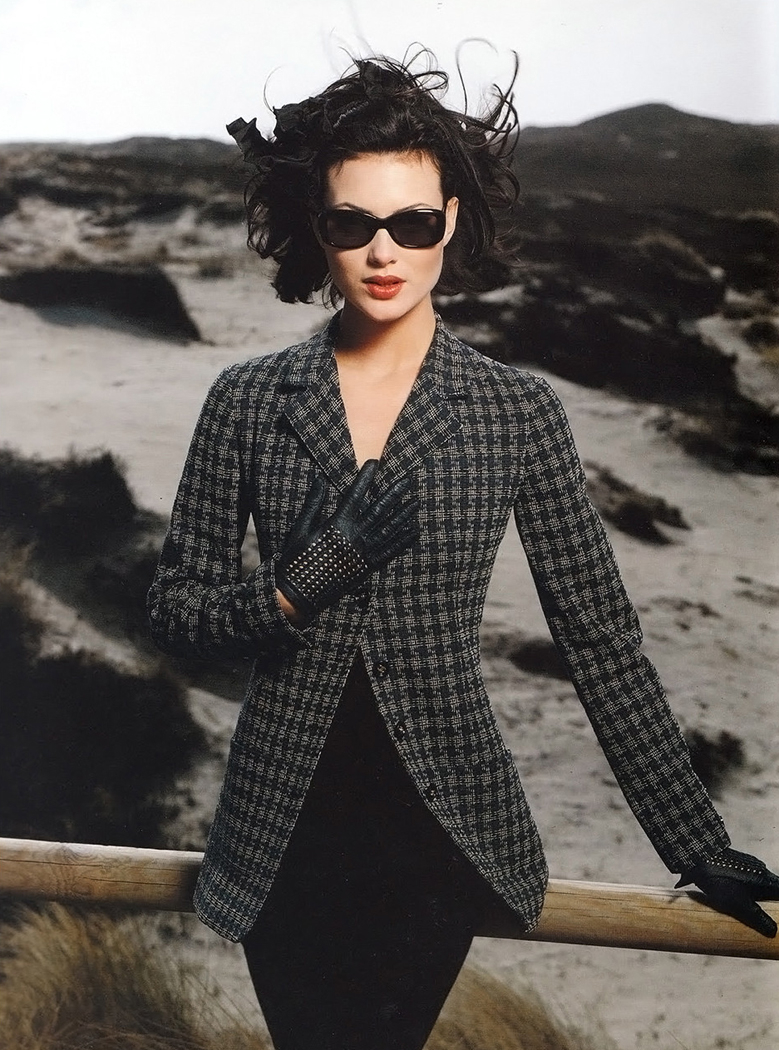 Твидовый жакет Chanel в клетку