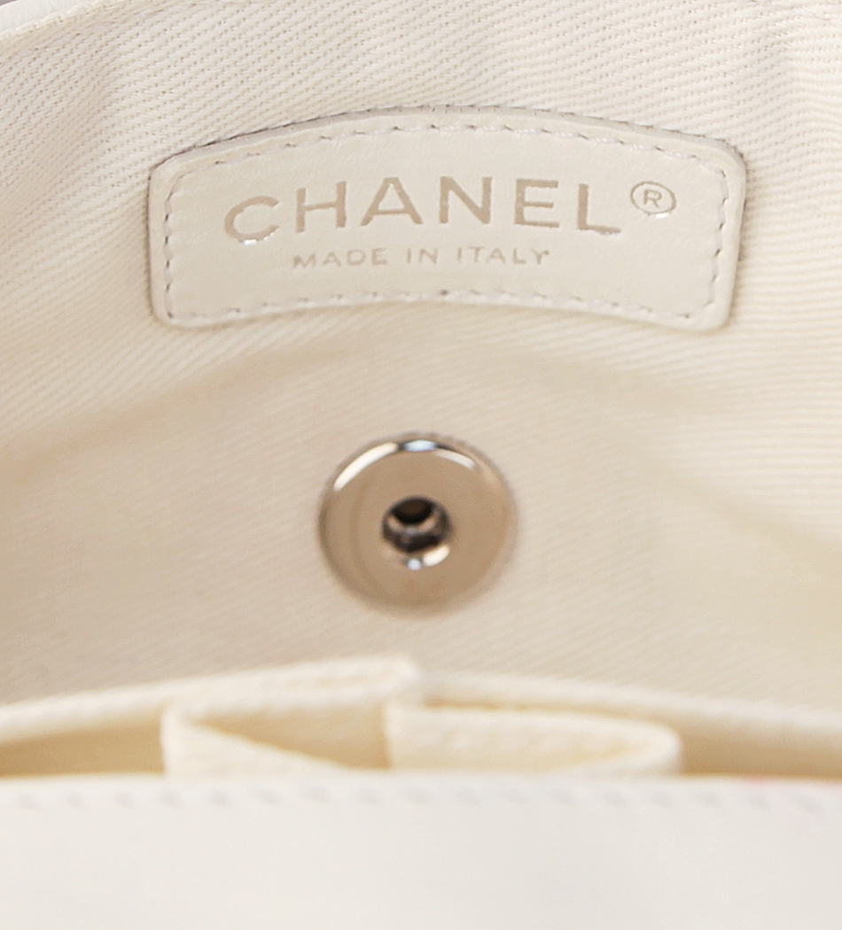 Белая сумка Chanel