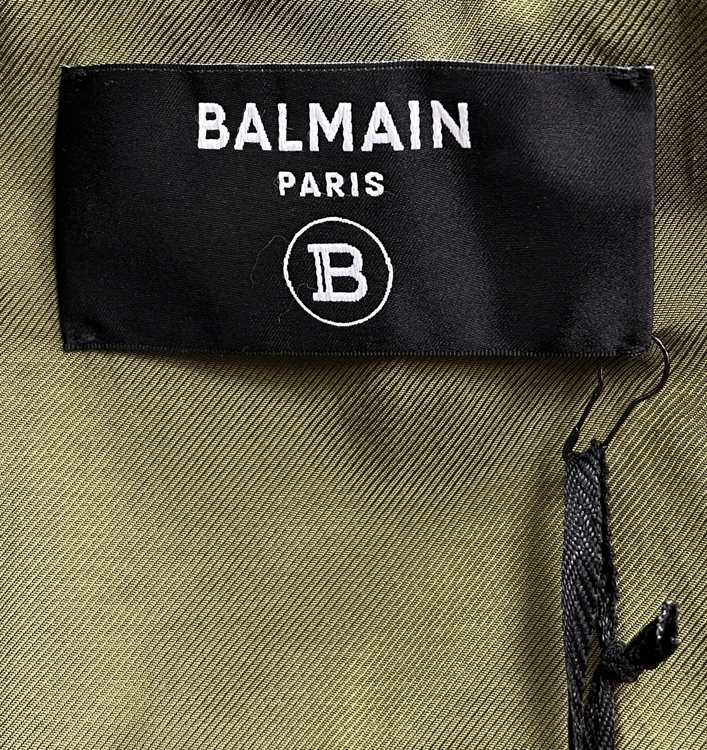 Зелёная кожаная куртка Balmain