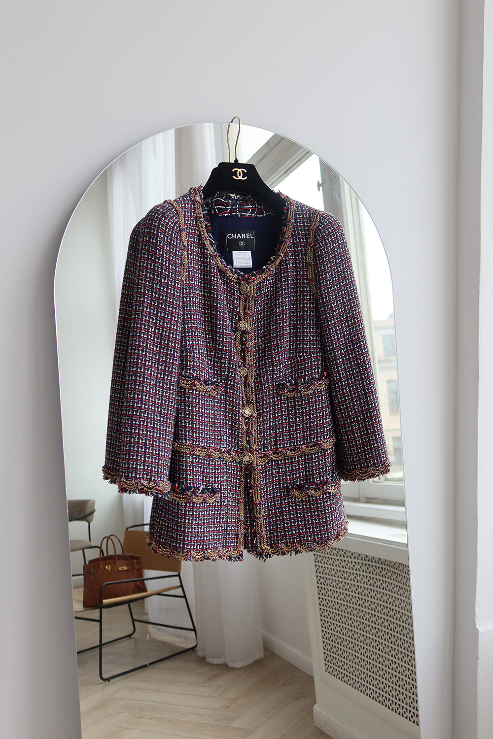 Удлиненный жакет Chanel с цепочками