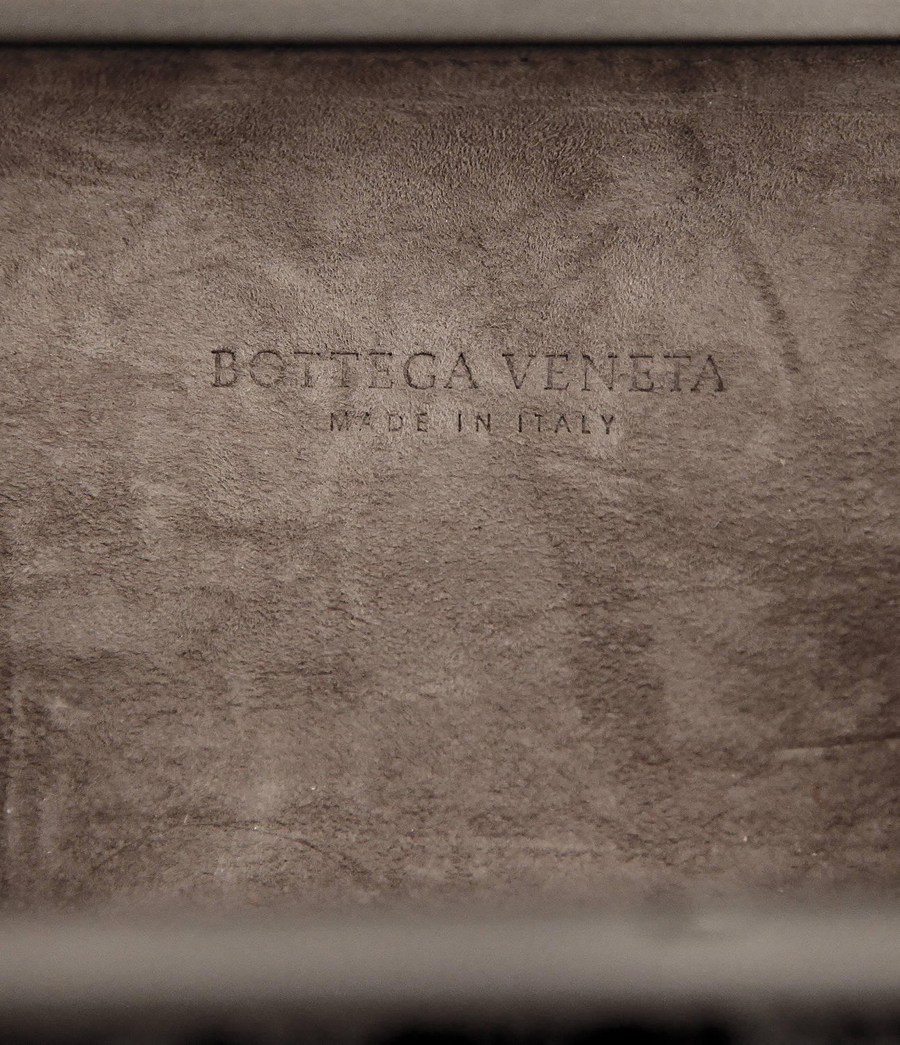 Чёрный клатч Bottega Veneta Knot