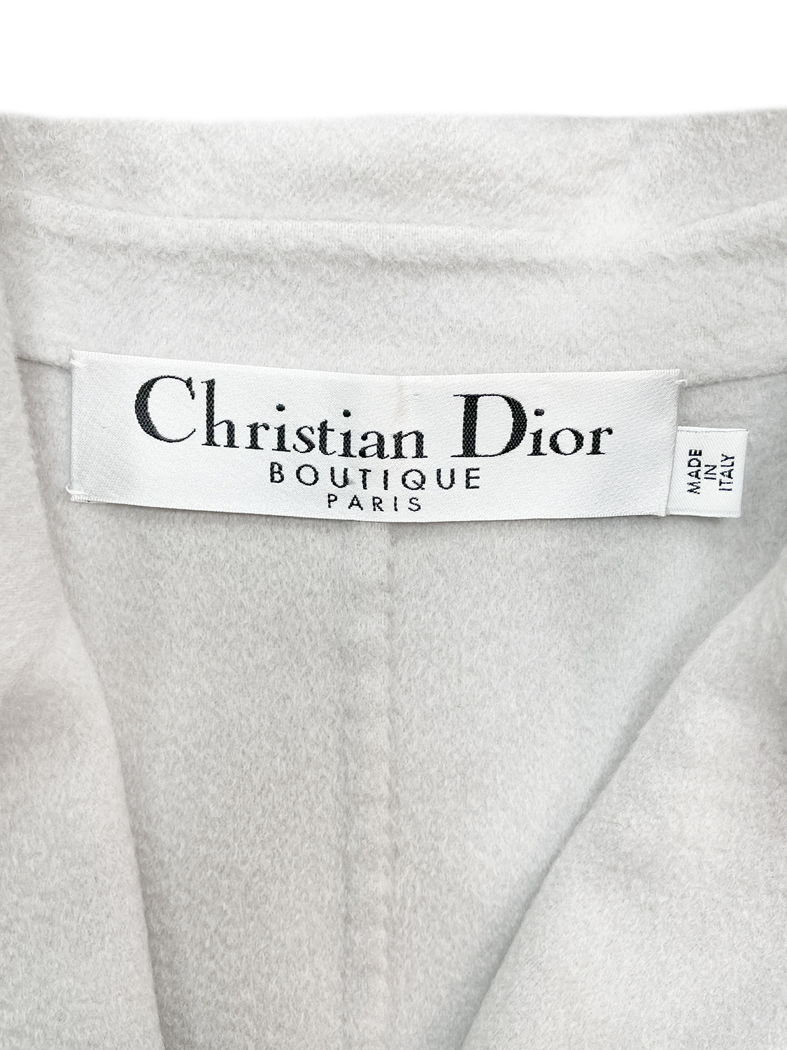 Серый костюм Christian Dior