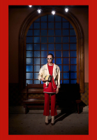 Костюм Gucci с черно-белой оторочкой