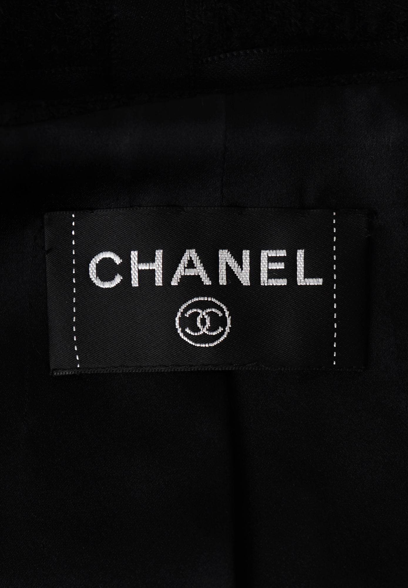 Жакет Chanel с атласными лентами