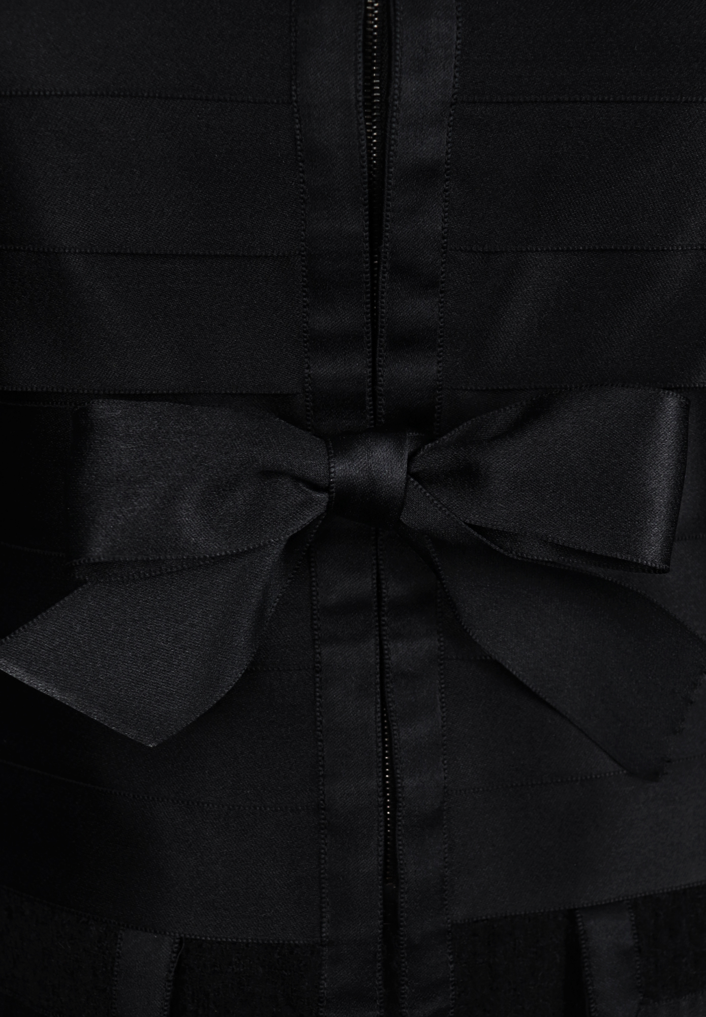 Жакет Chanel с атласными лентами