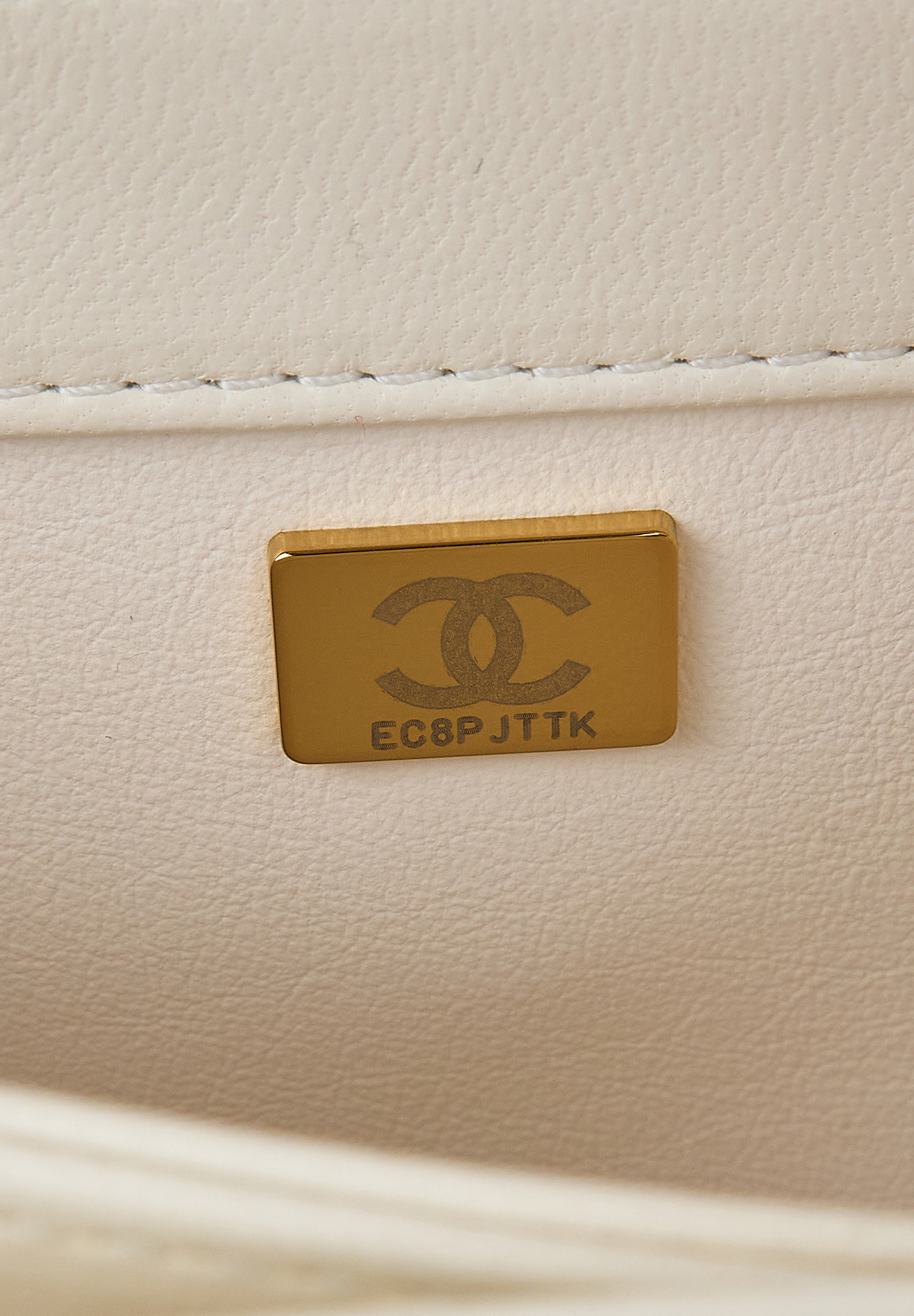 Белая сумка Chanel Trendy CC 
