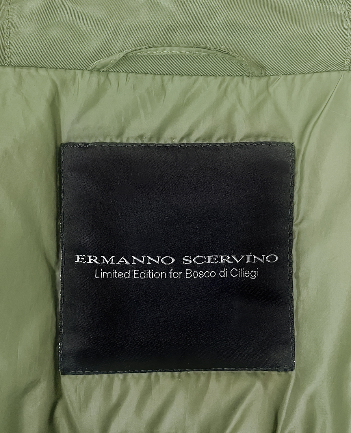 Зеленый пуховик Ermanno Scervino