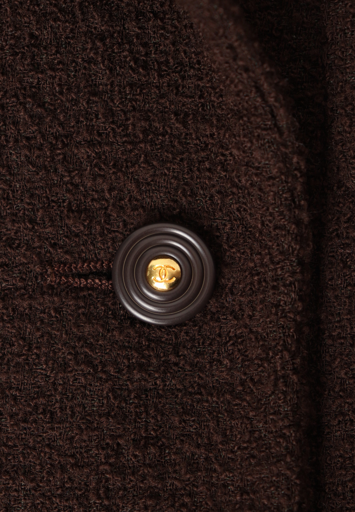 Двубортный жакет Chanel из твида