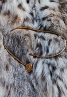 Пояс Christian Dior с овальной застежкой-логотипом