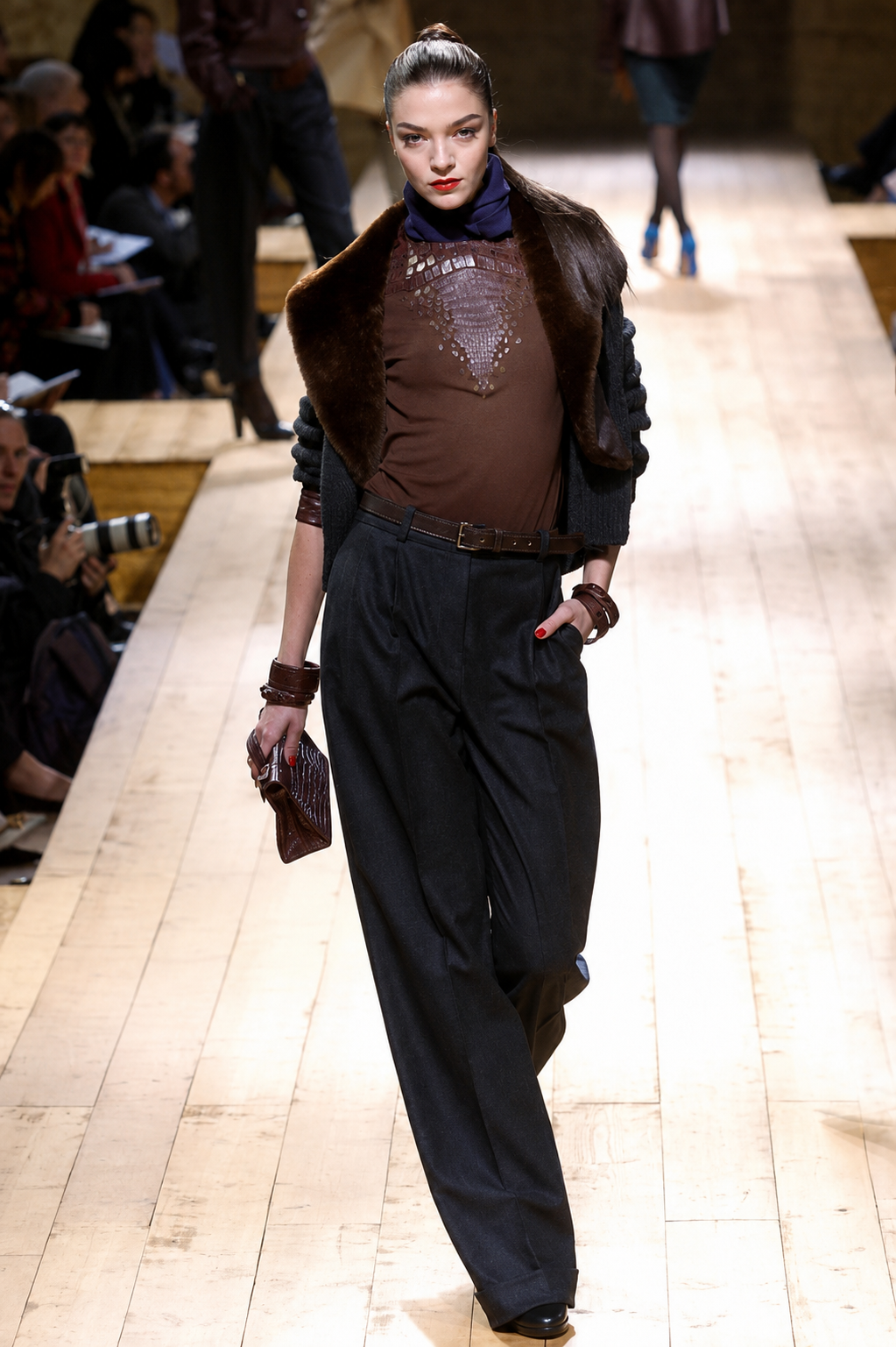 Кашемировый кардиган Hermès со съемным меховым воротником