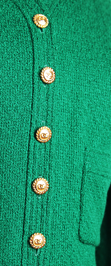 Зеленый твидовый жакет Chanel с двумя карманами