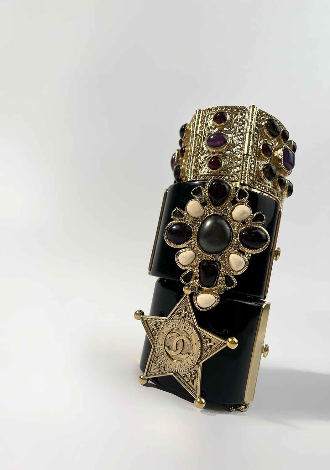 Браслет-кафф Chanel со звездой