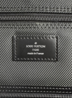 Черный портфель Louis Vuitton Travel Garment Taiga
