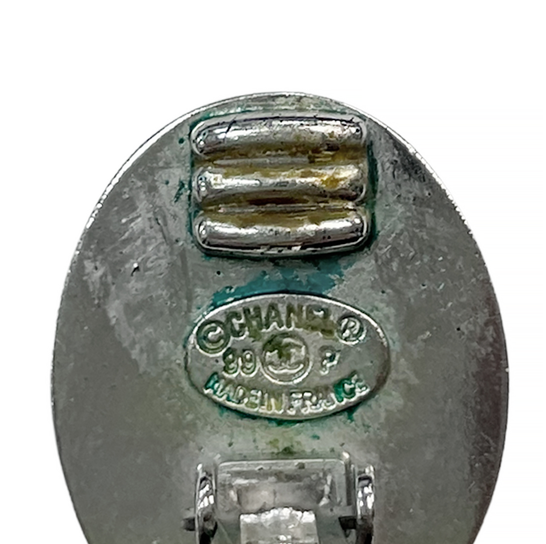 Овальные клипсы Chanel