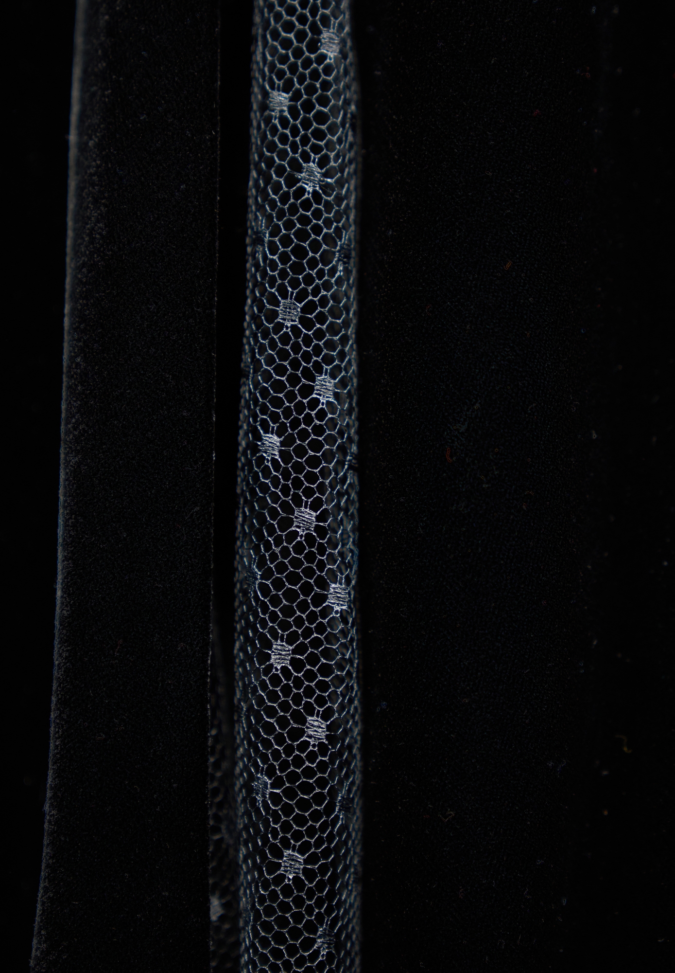 Черное вечернее бархатное платье Valentino