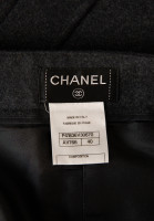 Темно-серая юбка Chanel с пуговицами